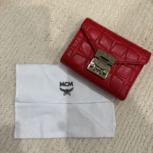 *Authentic* MCM Small Tri Fold Wallet in Red w/Gold HW in Excellent Condition - Picture 12 of 12